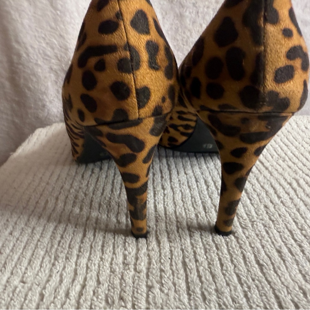 Leopard print Ana size 10 brand new heels 3” - Picture 4 of 5